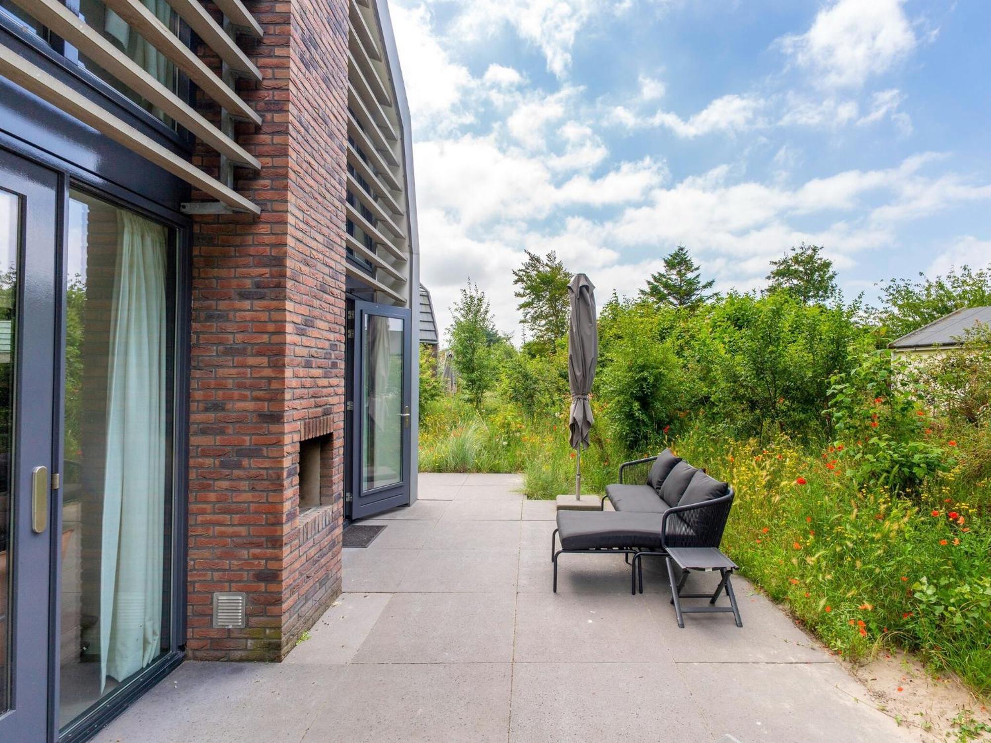 Beautiful Villa With Sauna Near The Sea Egmond aan den Hoef Exterior photo